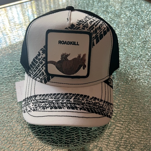 Rare Goorin Bros snapback hat - “Roadkill” Armadillo.  NWT - Picture 1 of 2